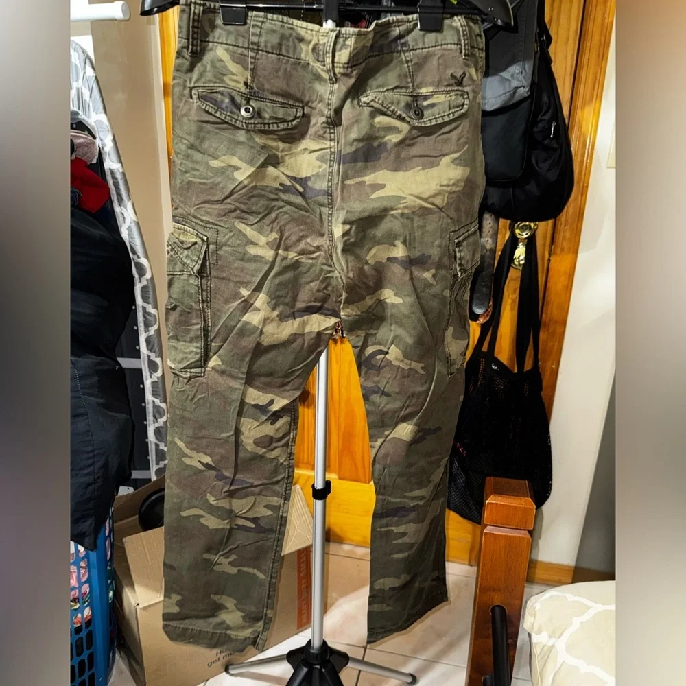 Hollister I Men's I Camouflage I Cargo Pants I Olive Camo